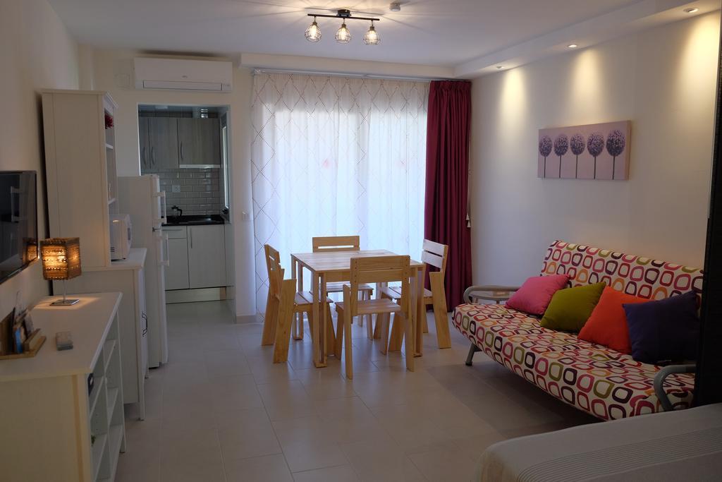 Appartamento Alboran Premium Arysal Salou Esterno foto