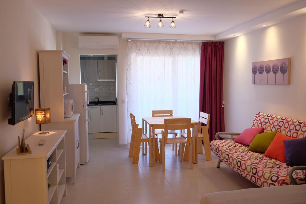 Appartamento Alboran Premium Arysal Salou Esterno foto